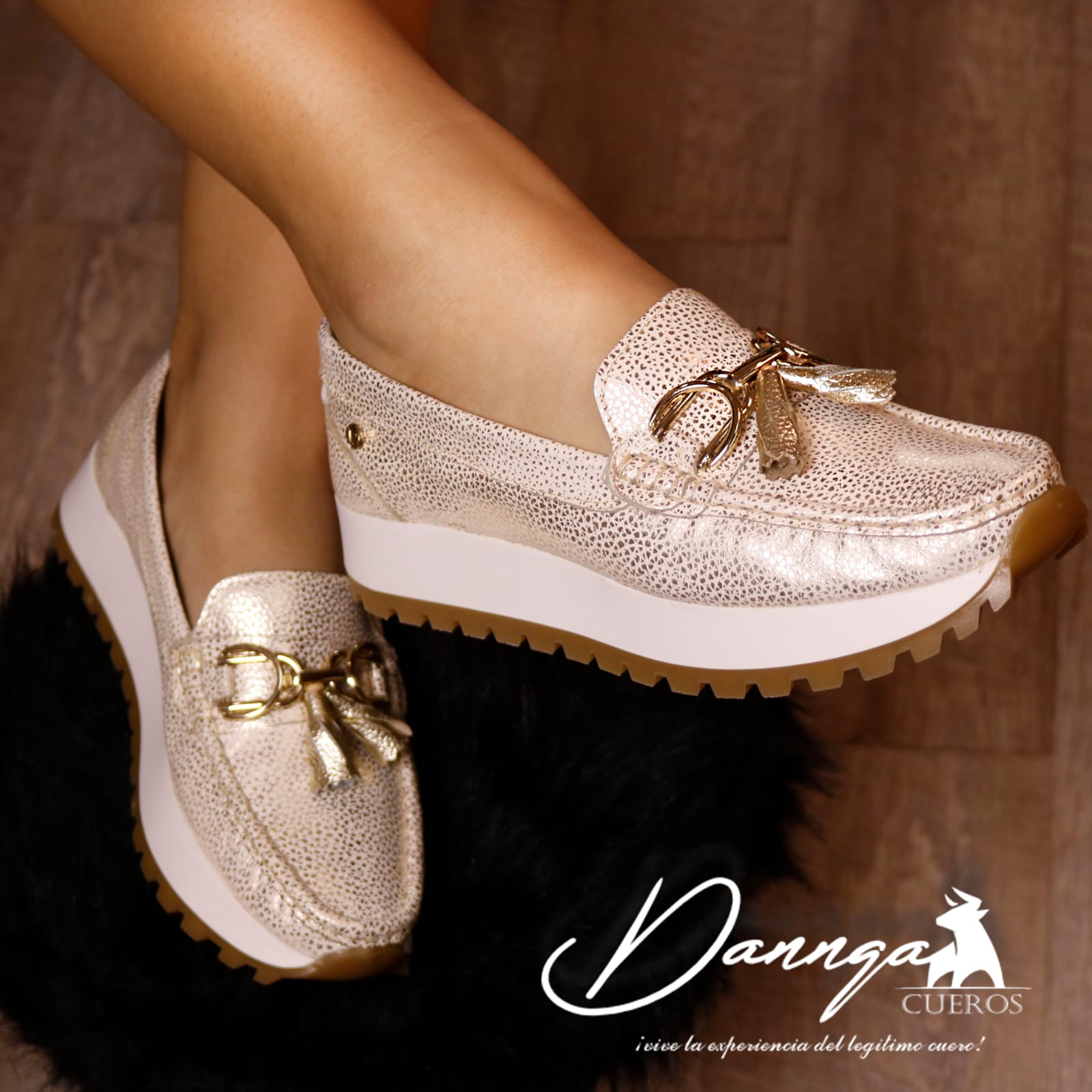 Mocasines Dorados 100243N